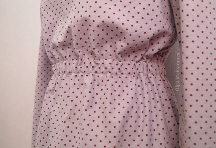 Теплое платье А-силуэта с длинными рукавами. Добавила кулиску и резинку в пояс платья.