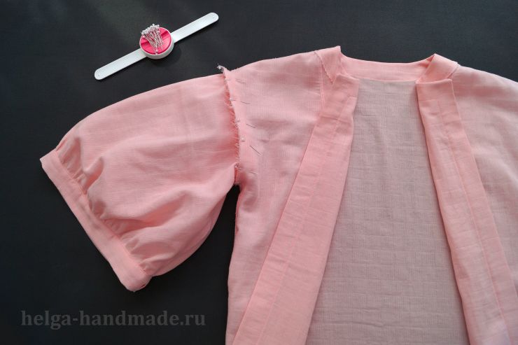 Пришиваем рукава в пройму